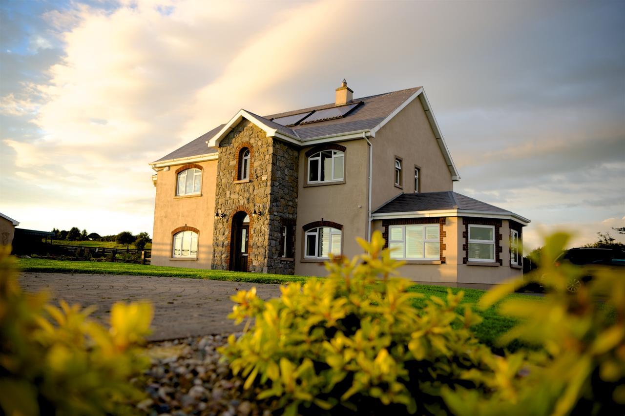 Bunratty Meadows Bed & Breakfast Bed and Breakfast Exterior foto